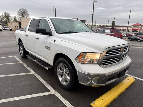 Used 2018 RAM 1500 Big Horn image 3