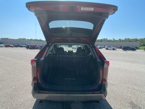 Used 2019 Toyota RAV4 Limited AWD/4WD image 26