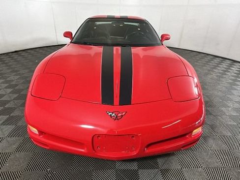 Used 2004 Chevrolet Corvette Coupe RWD image 7
