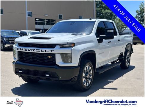 Used 2022 Chevrolet Silverado 2500 Custom w/ Custom Value Package AWD/4WD image 6