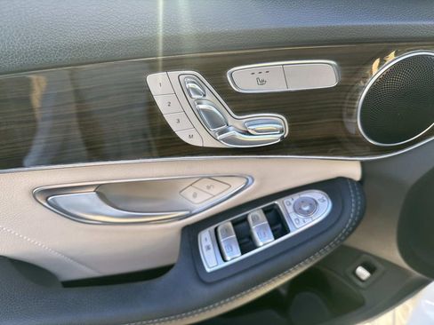 Used 2019 Mercedes-Benz C 300 Sedan image 20