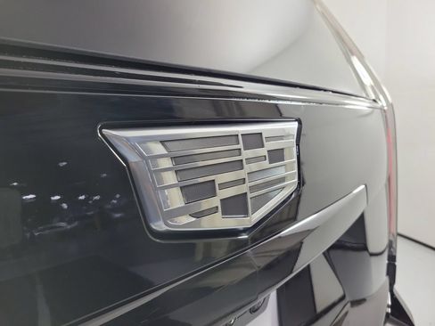 Certified 2026 Cadillac Escalade V AWD/4WD image 7