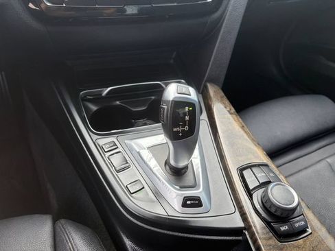 Used 2017 BMW 330e RWD image 11