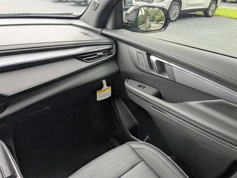 New 2026 Buick Enclave Sport Touring w/ Power Package image 18