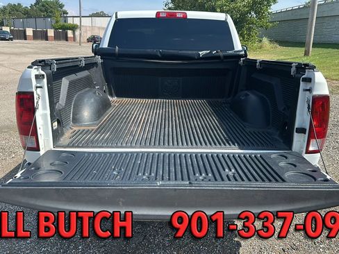Used 2017 RAM 1500 Express RWD image 9
