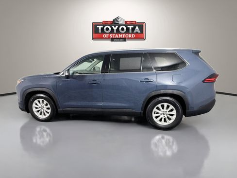 Certified 2025 Toyota Grand Highlander FWD image 4
