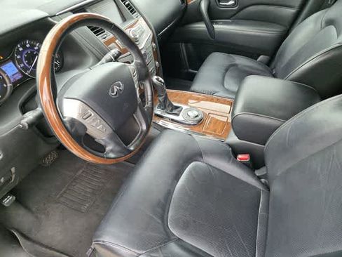 Used 2018 INFINITI QX80 2WD w/ Driver Assistance Package image 2