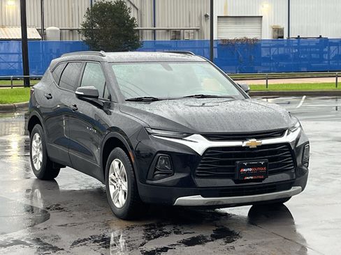 Used 2020 Chevrolet Blazer LT FWD image 3