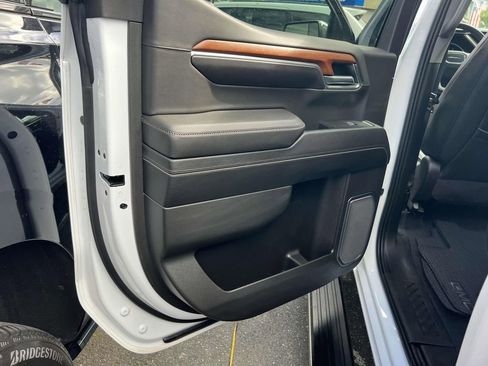 Used 2022 GMC Sierra 1500 Denali w/ Denali Reserve Package image 13