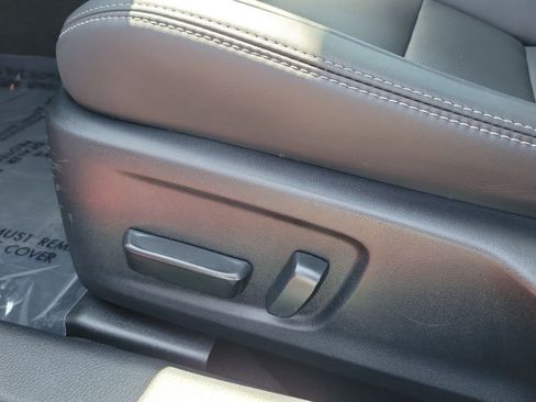Used 2024 Lexus IS 350 F Sport RWD image 13