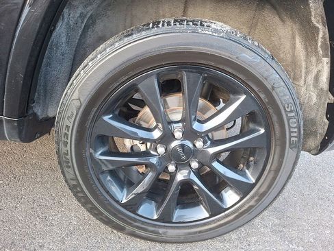 Used 2018 Jeep Grand Cherokee Altitude image 7