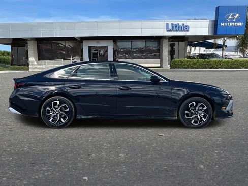 New 2025 Hyundai Sonata SEL image 8