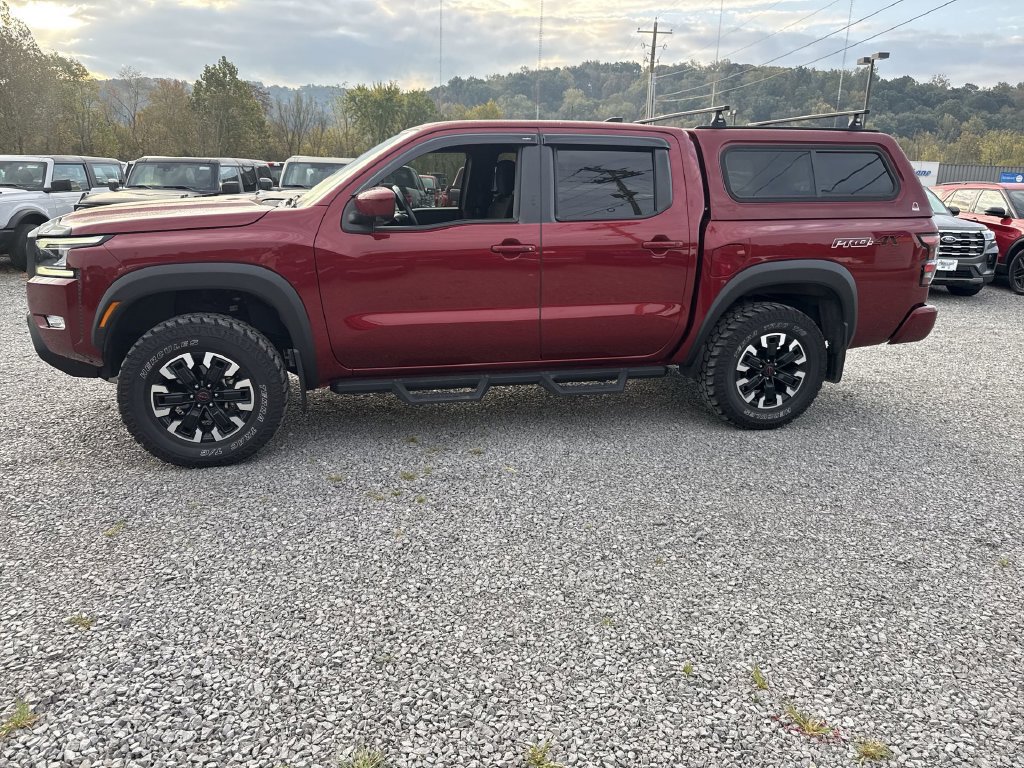 Used 2022 Nissan Frontier PRO-4X AWD/4WD image 3