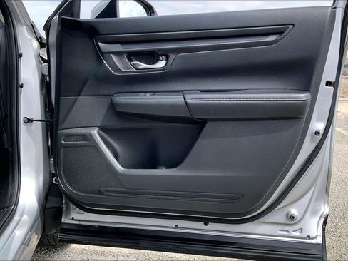 Used 2023 Honda CR-V LX image 22