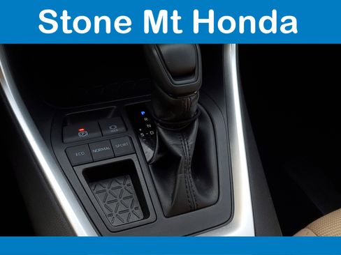 Used 2020 Toyota RAV4 LE image 30