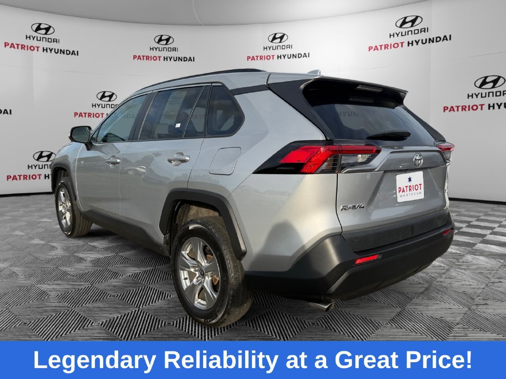 Used 2024 Toyota RAV4 XLE FWD image 5