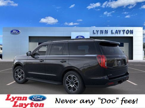 New 2026 Ford Expedition Active image 4