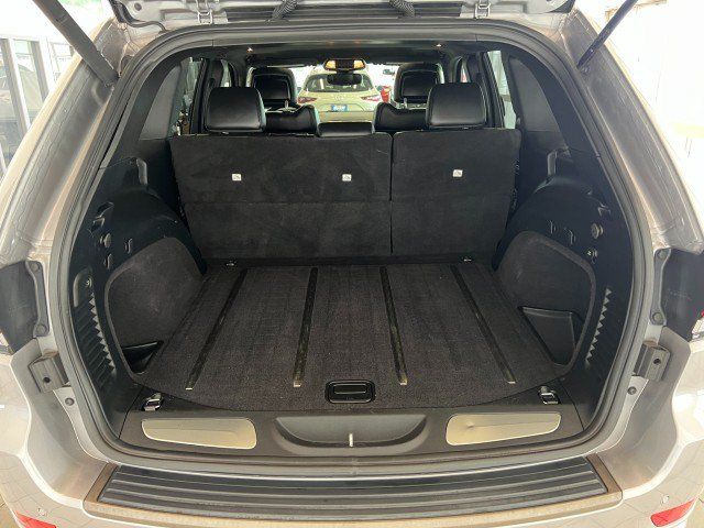 Used 2017 Jeep Grand Cherokee Limited 75th Anniversary AWD/4WD image 33
