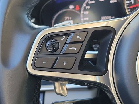 Used 2019 Porsche Panamera GTS image 34