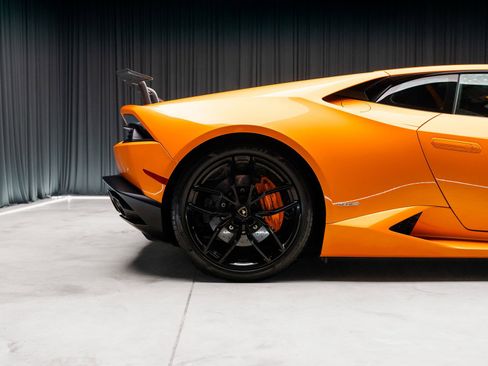 Used 2015 Lamborghini Huracan LP 610-4 image 31