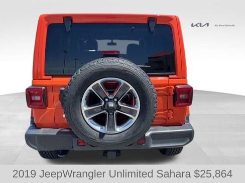 Used 2019 Jeep Wrangler Unlimited Sahara w/ Uconnect 4C Nav & Sound Group AWD/4WD image 7