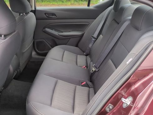 Used 2024 Nissan Altima 2.5 SV FWD image 14
