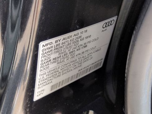 Used 2019 Audi Q8 Premium w/ Convenience Package AWD/4WD image 38