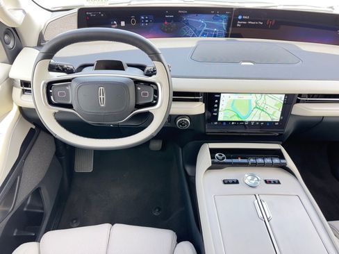 New 2026 Lincoln Navigator Reserve AWD/4WD image 5