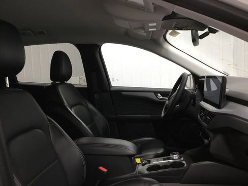 Used 2024 Ford Escape Platinum image 24