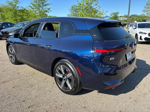 Used 2026 BMW iX xDrive45 w/ Premium Package AWD/4WD image 7