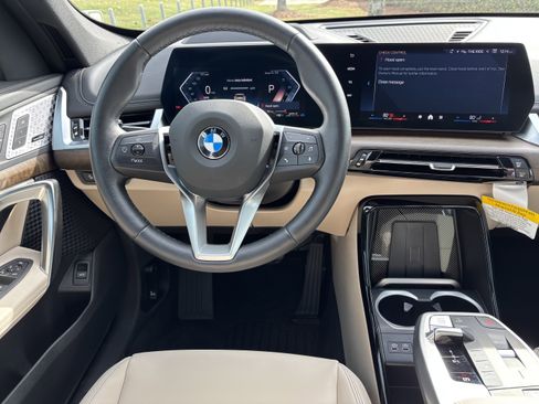 Certified 2025 BMW X1 xDrive28i w/ Technology Package image 30