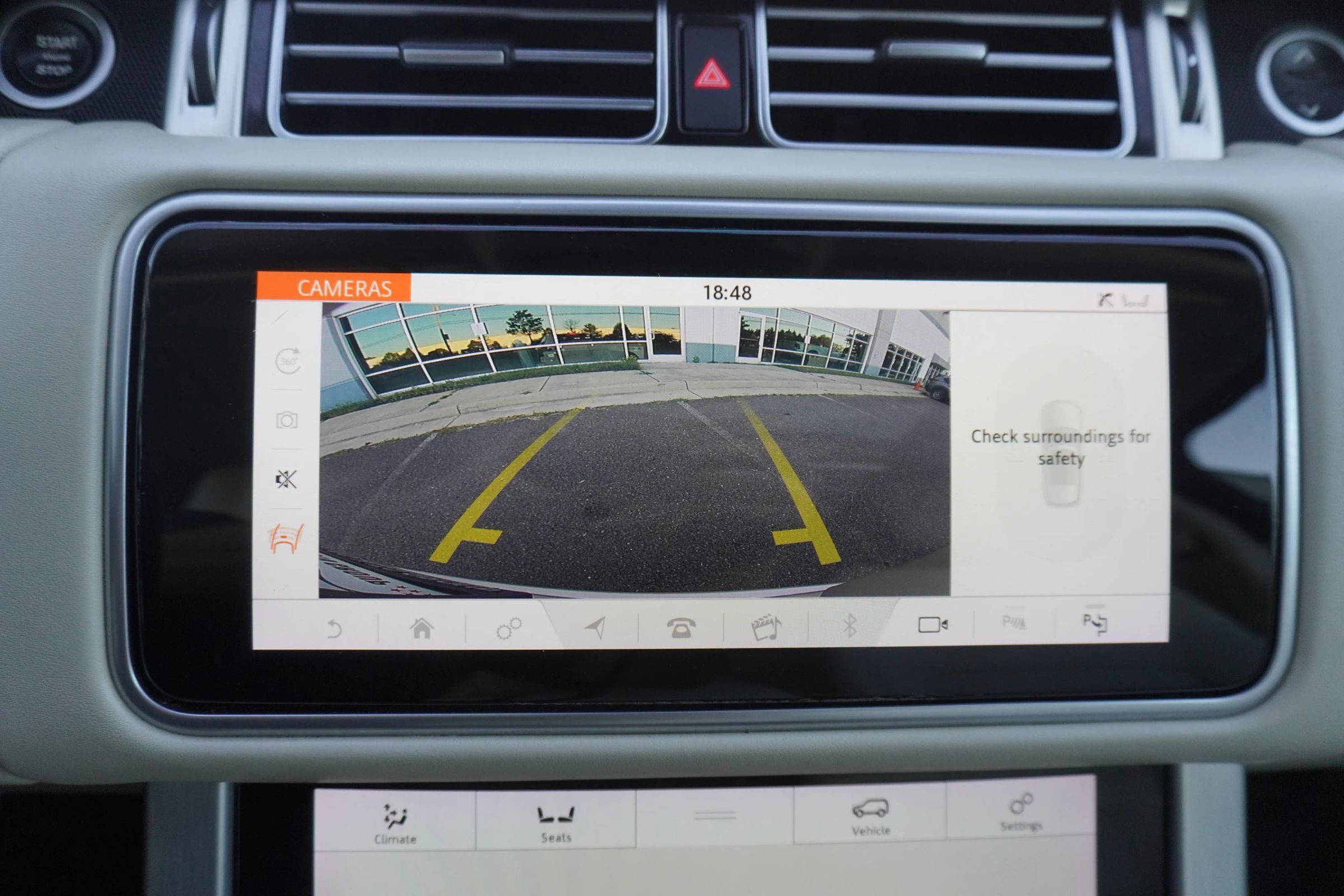 Used 2019 Land Rover Range Rover Supercharged AWD/4WD image 15