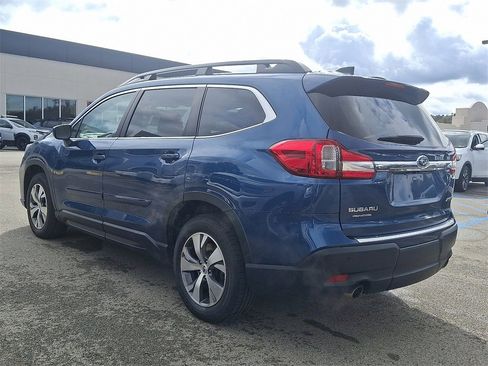 Used 2022 Subaru Ascent Premium w/ Convenience Package image 4