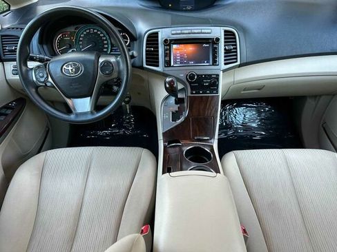 Used 2013 Toyota Venza LE image 17