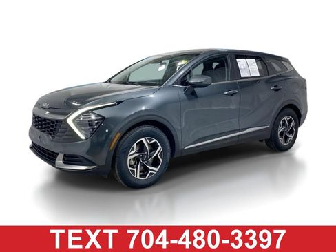 Used 2024 Kia Sportage LX FWD image 1