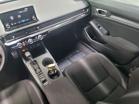 Used 2025 Honda Civic Sport image 15