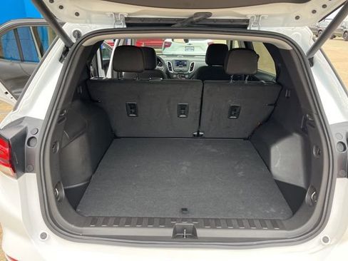 Used 2024 Chevrolet Equinox LT image 11