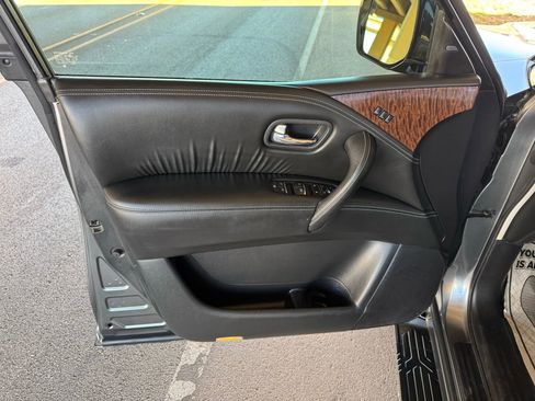 Used 2019 Nissan Armada Platinum w/ Captain's Chairs Package image 9