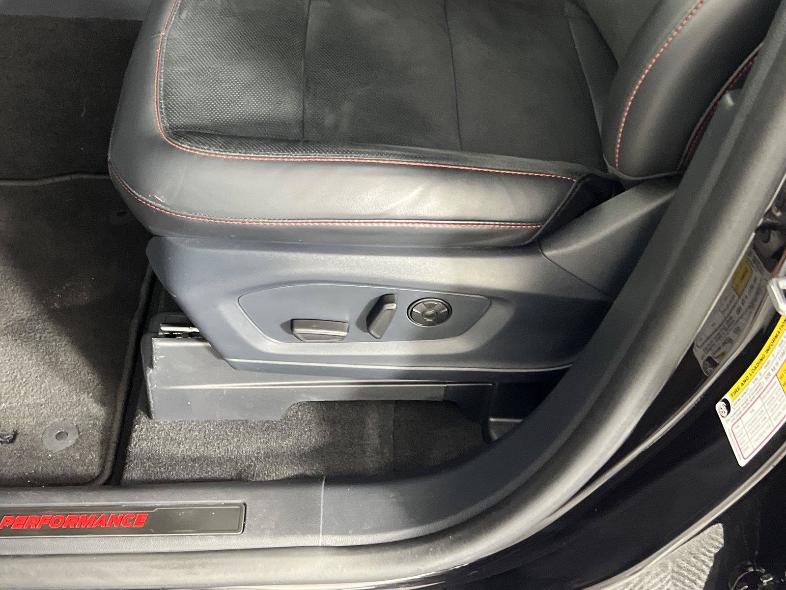 Used 2025 Ford Explorer ST AWD/4WD image 9