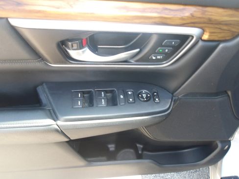 Used 2018 Honda CR-V EX-L image 14