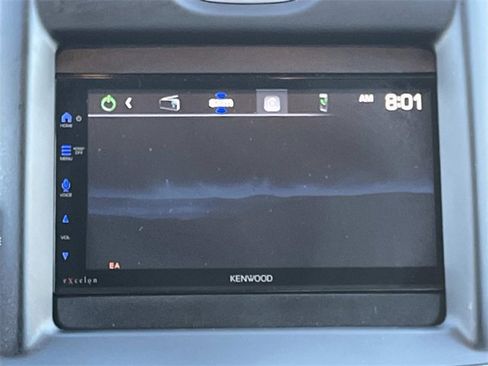 Used 2017 Chrysler 300 C image 13