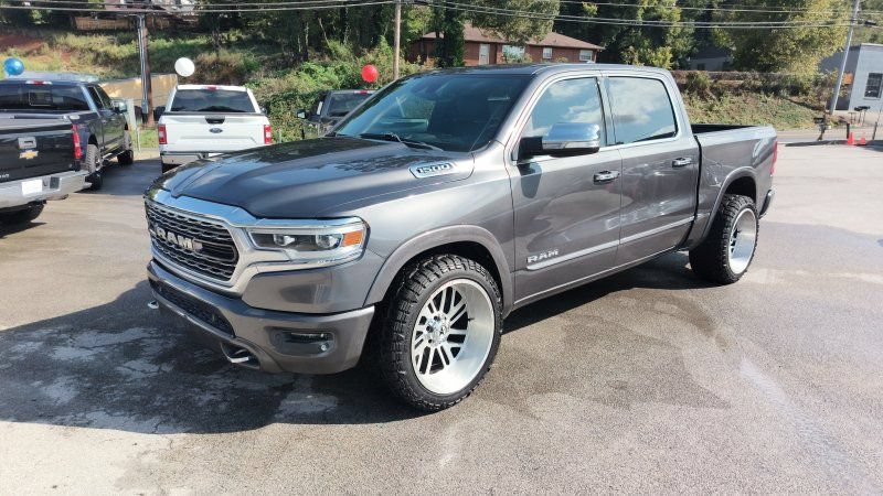 Used 2019 RAM 1500 Limited AWD/4WD image 1