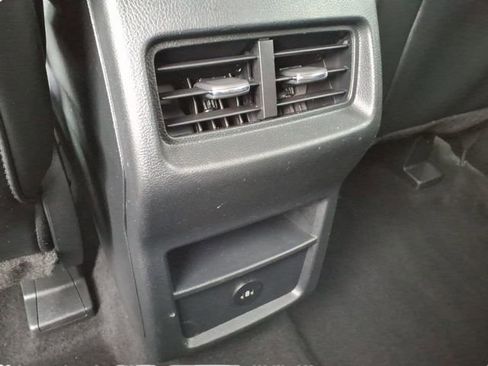 Certified 2024 Ford Edge SEL image 7