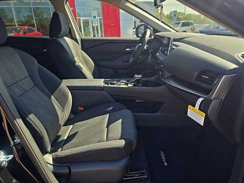 New 2026 Nissan Rogue SV w/ Cold Weather Package image 28