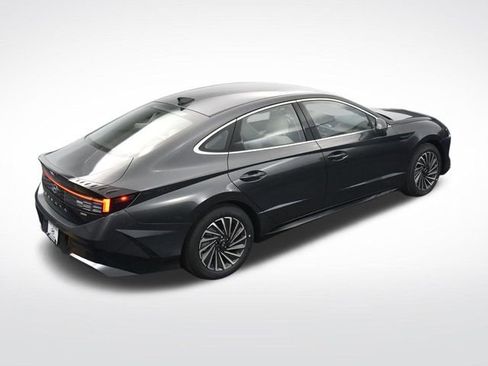 Used 2025 Hyundai Sonata SEL FWD image 27