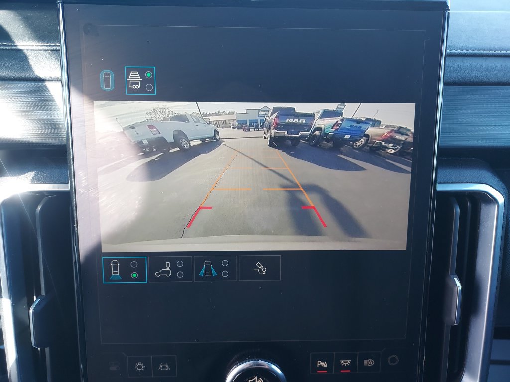Used 2026 GMC Acadia Elevation w/ Elevation Premium Package FWD image 23