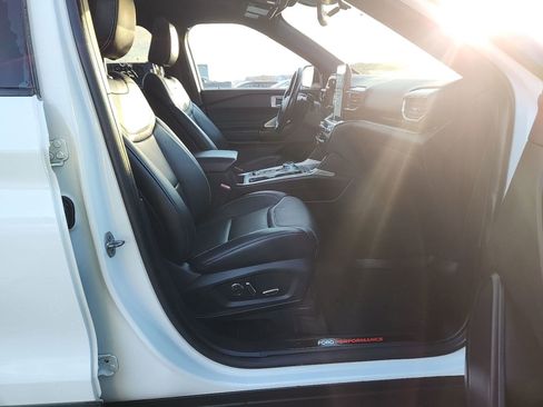 Used 2020 Ford Explorer ST w/ ST Street Pack image 8