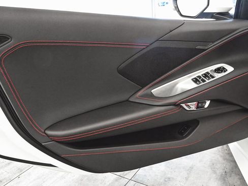 Used 2024 Chevrolet Corvette Stingray Convertible w/ 1LT RWD image 13