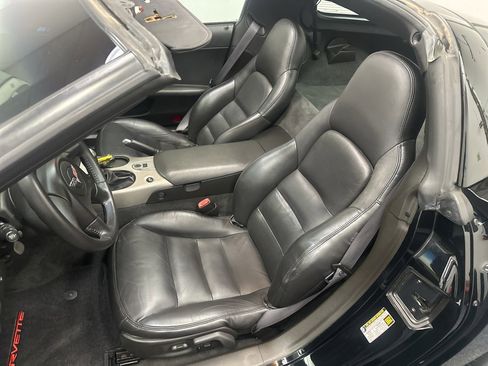 Used 2005 Chevrolet Corvette 2dr Cpe w/ Preferred Equipment Group image 14