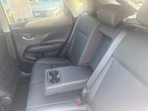 Used 2024 Hyundai Kona Limited AWD/4WD image 41